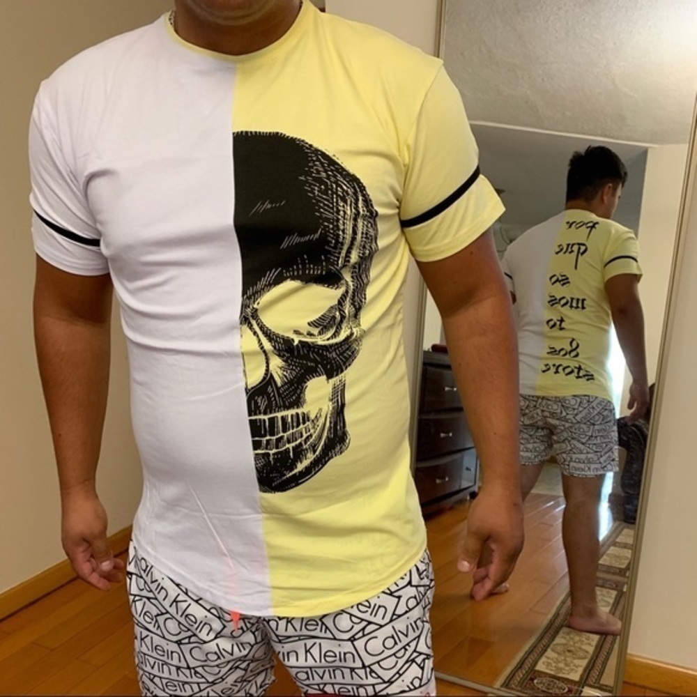 Half-skull T-shirt​